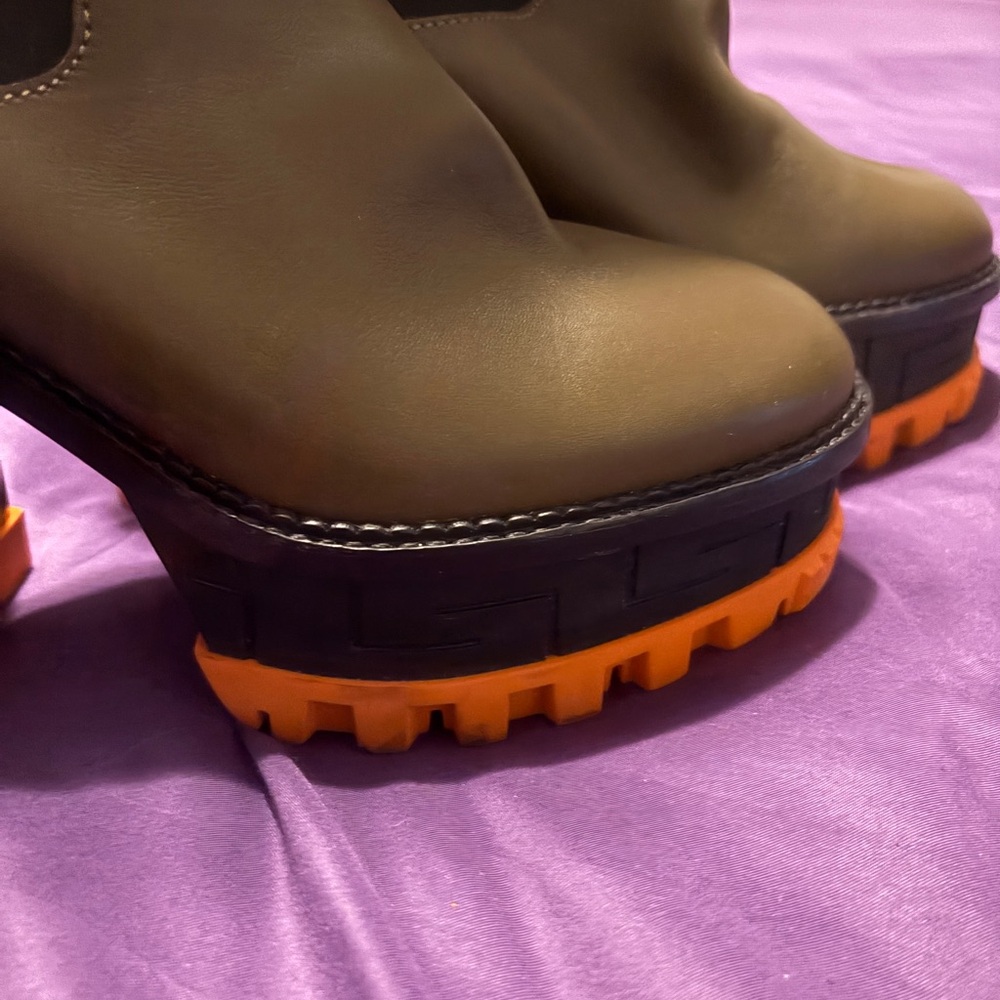 Authentic Versace boots - image 5